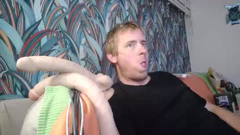 bizoukey15 online show from 09-08-25, 08:30