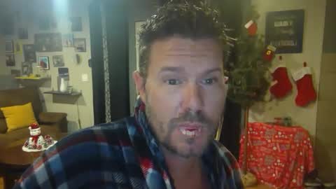 Snapshot of bjvibez chatting on 12-20-24, 03:25 Brock Jess Thunderlink online show from 12-20-24, 03:25