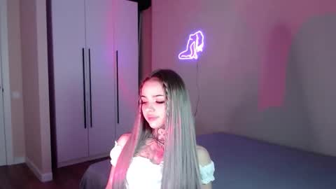 Snapshot of bklfeya chatting on 11-06-25, 06:53 bklfeya online show from 11-06-25, 06:53