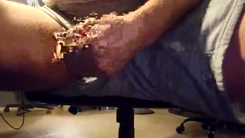 Snapshot of bkupsguy chatting on 09-17-25, 02:02 bkupsguy online show from 09-17-25, 02:02