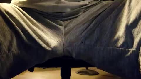 Snapshot of bkupsguy chatting on 09-20-25, 02:12 bkupsguy online show from 09-20-25, 02:12