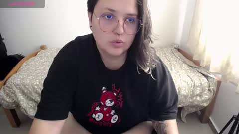 Snapshot of bl3ak__1 chatting on 10-24-25, 06:48 Monica online show from 10-24-25, 06:48