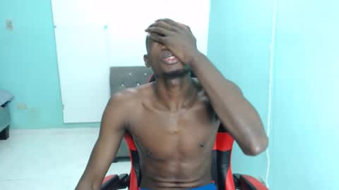 maquina online show from 12-21-25, 02:08