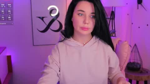 Snapshot of black___barbie chatting on 11-11-25, 10:54 Black Barbie online show from 11-11-25, 10:54