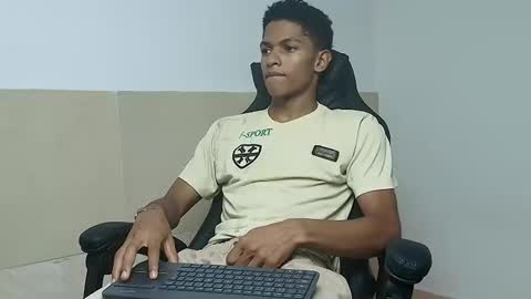 black__twink online show from 03-17-26, 07:17