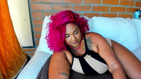 Dahlia online show from 03-19-26, 06:01