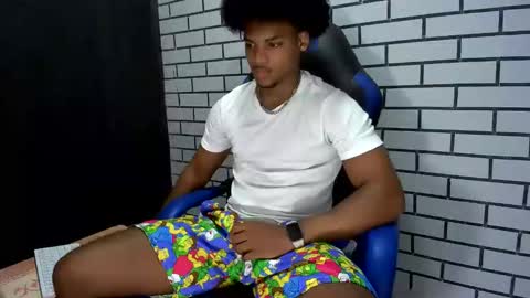 Snapshot of black_dicck chatting on 11-27-25, 09:28 tu morenito online show from 11-27-25, 09:28