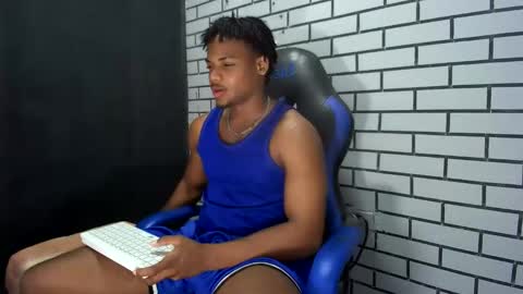 Snapshot of black_dicck chatting on 02-12-26, 01:55 tu morenito online show from 02-12-26, 01:55
