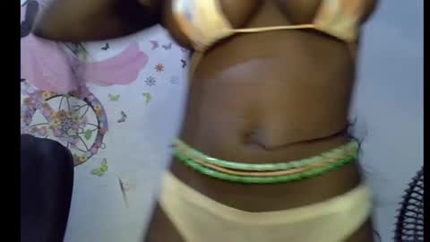 Esthy online show from 09-10-25, 10:04