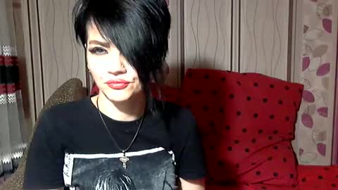 Snapshot of black_hot_01 chatting on 12-11-24, 12:12 black_hot_01 online show from 12-11-24, 12:12