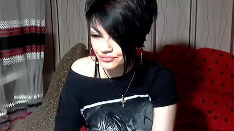 Snapshot of black_hot_01 chatting on 02-07-25, 12:31 black_hot_01 online show from 02-07-25, 12:31