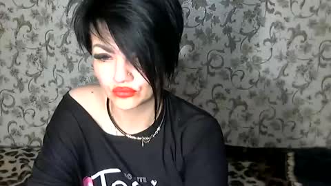 Snapshot of black_hot_01 chatting on 09-15-25, 10:10 black_hot_01 online show from 09-15-25, 10:10