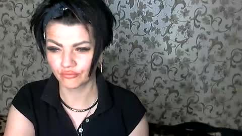 Snapshot of black_hot_01 chatting on 10-02-25, 01:23 black_hot_01 online show from 10-02-25, 01:23