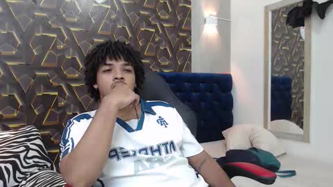 black_king_241 online show from 11-09-25, 03:49