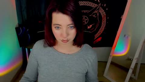  Black Kittie    Wednesday - 1300 - 1900 GMT help me get 100 thumbs up online show from 01-19-26, 01:48