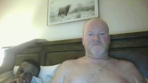 black_n_white4 online show from 12-19-24, 10:34