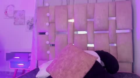 B L A C K  R O S E  online show from 01-11-26, 11:26