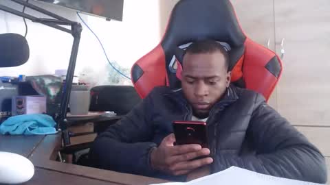 Snapshot of black_shatb chatting on 02-17-26, 06:47 Black online show from 02-17-26, 06:47