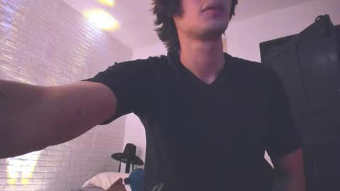 Bryan  online show from 11-08-25, 03:18