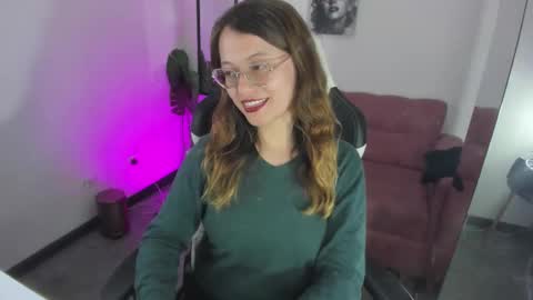 Sophie online show from 12-17-25, 11:44