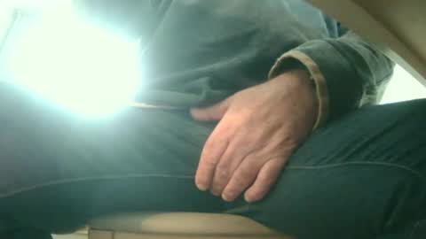 Snapshot of blackberrybill chatting on 12-20-24, 10:27 blackberrybill online show from 12-20-24, 10:27