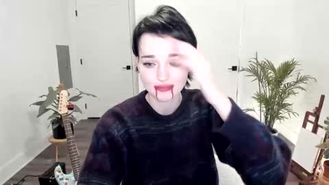 Snapshot of blackberryfizz chatting on 11-01-25, 05:42 Ella online show from 11-01-25, 05:42