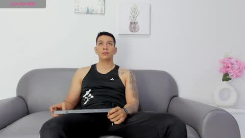 Max online show from 09-27-25, 11:37