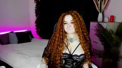 Elise online show from 01-13-25, 04:08