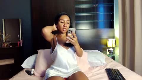 Snapshot of blackd0ll chatting on 02-07-26, 08:18 Angye online show from 02-07-26, 08:18