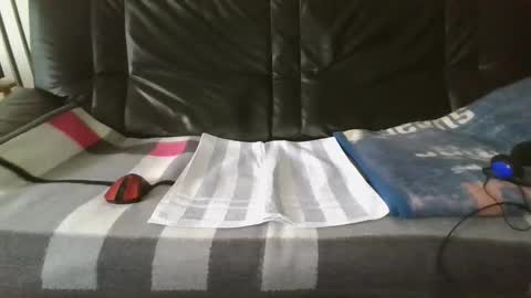 Snapshot of blackdaniel13 chatting on 10-04-25, 12:25 daniel online show from 10-04-25, 12:25