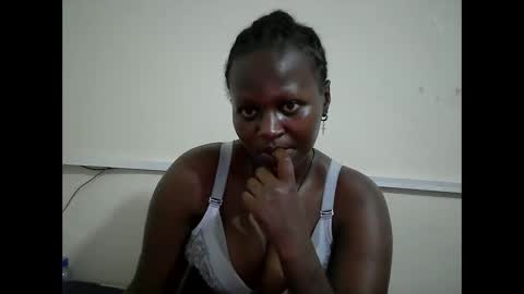 Snapshot of blackdollshe chatting on 02-16-26, 06:04 Sheila online show from 02-16-26, 06:04