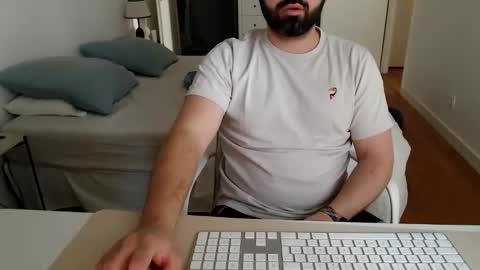 Snapshot of blackfox33 chatting on 03-02-26, 08:43 blackfox33 online show from 03-02-26, 08:43