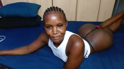 Smiley sylivia online show from 12-04-24, 02:15