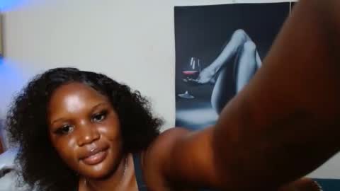Smiley sylivia online show from 09-11-25, 04:45