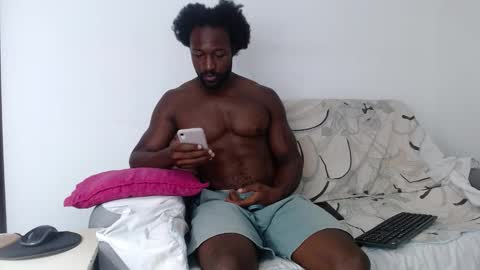 Twtter 1MikeBeckford            Onlyfns beckfordmike online show from 02-25-26, 06:23