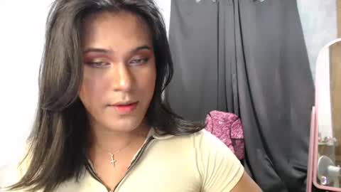 Snapshot of blackpinayts chatting on 10-29-25, 03:58 Ellez online show from 10-29-25, 03:58