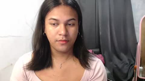 Snapshot of blackpinayts chatting on 11-10-25, 09:14 Ellez online show from 11-10-25, 09:14