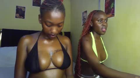 Snapshot of blackqueen2030 chatting on 03-16-26, 05:50 blackqueen2030 online show from 03-16-26, 05:50