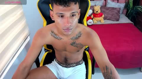 Marlon online show from 12-04-25, 03:21