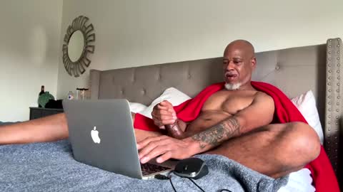 Snapshot of blacksexbite chatting on 02-06-25, 04:58 ebony online show from 02-06-25, 04:58