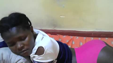 blackslim_girl2 online show from 10-27-25, 12:26