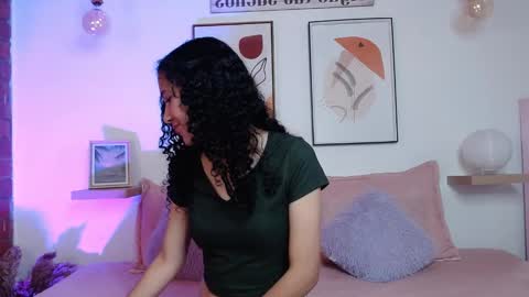 Snapshot of blackvelvetx69 chatting on 11-14-25, 01:32 blackvelvetx69 online show from 11-14-25, 01:32