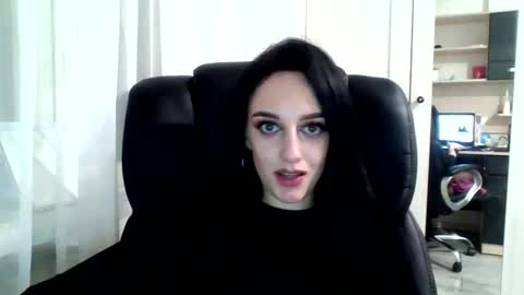 Ivy online show from 01-18-25, 08:09