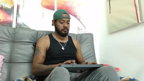 Snapshot of bladehot_ chatting on 09-29-25, 12:43 Richard online show from 09-29-25, 12:43