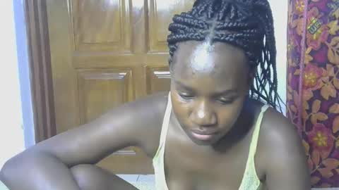 VIVIAN online show from 10-13-25, 01:55