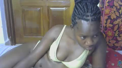 VIVIAN online show from 10-17-25, 07:05