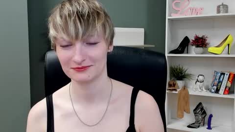 Snapshot of blair_erotic chatting on 09-16-25, 06:14 Blair online show from 09-16-25, 06:14