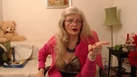 Snapshot of blairfort chatting on 01-17-25, 08:55 blairfort online show from 01-17-25, 08:55