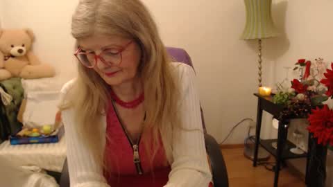 Snapshot of blairfort chatting on 02-19-25, 07:05 blairfort online show from 02-19-25, 07:05