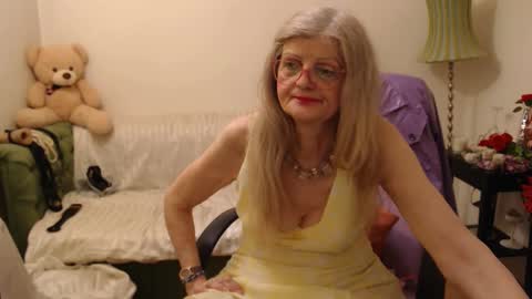 Snapshot of blairfort chatting on 02-27-25, 02:10 blairfort online show from 02-27-25, 02:10